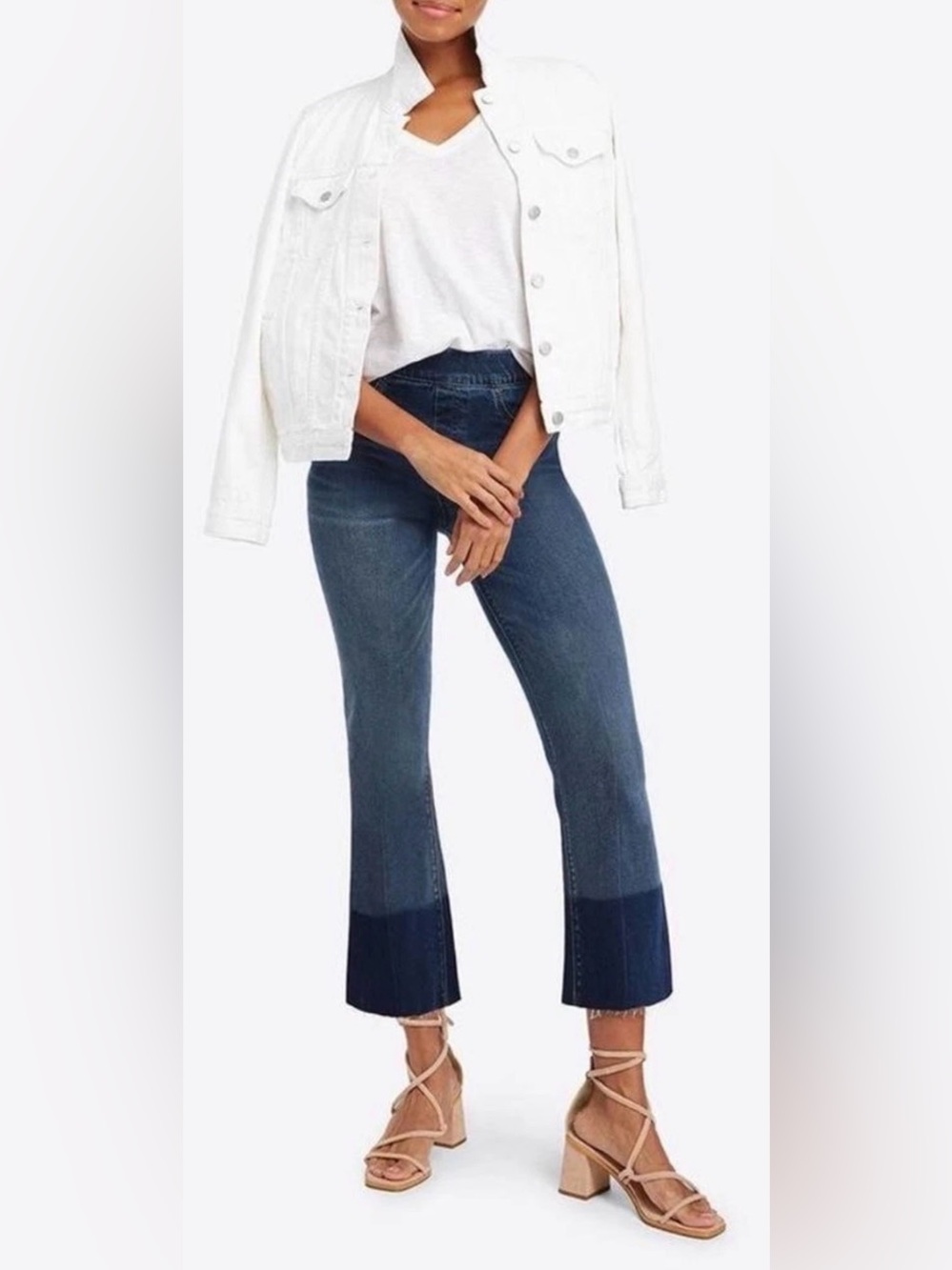 Spanx Denim Cropped Flare Jeans in Medium Wash Sz S